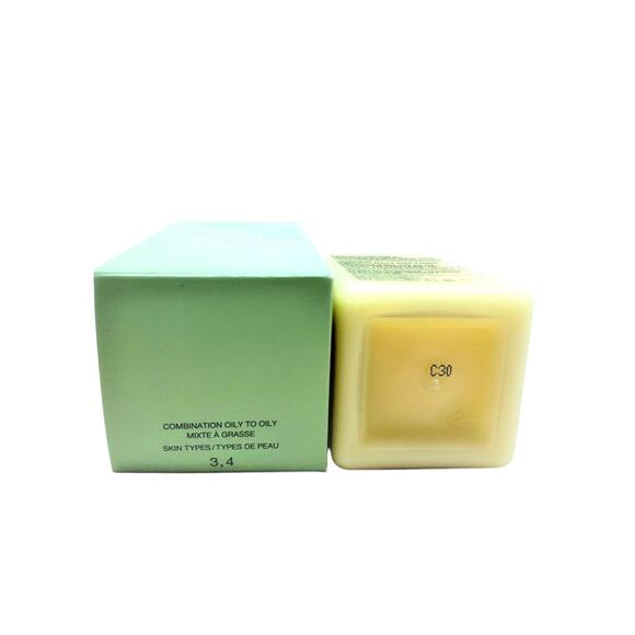 Clinique Dramatically Different Moisturizing Gel Combination Oily To Oily 4.2 OZ - Picture 3 of 3